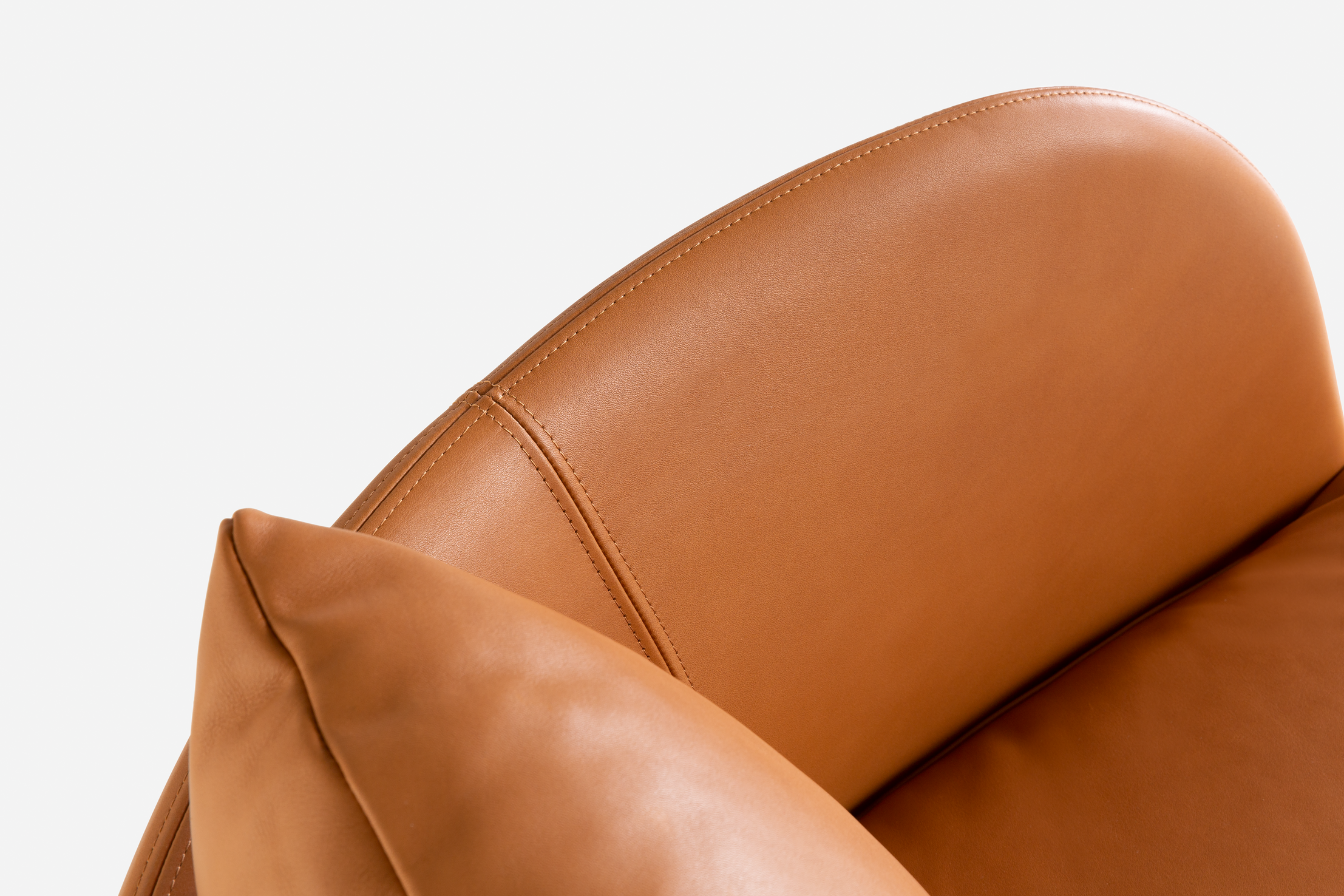 Bart Armchair Swivel leather Shade Ochre detail 2