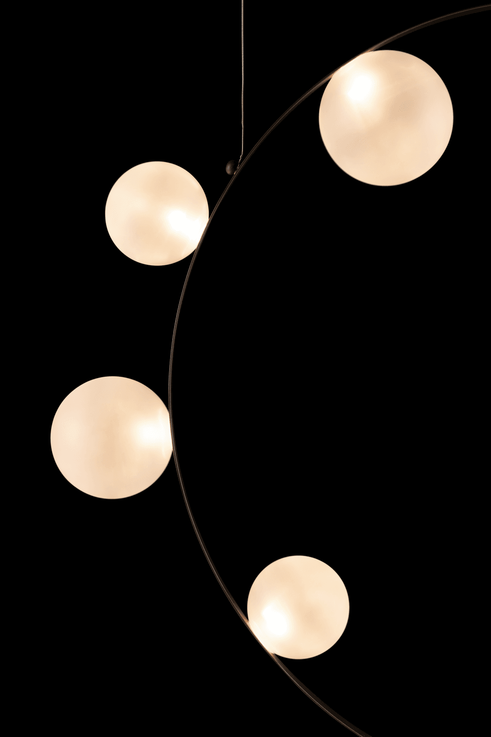 Hubble Bubble Frosted suspension light detail 1