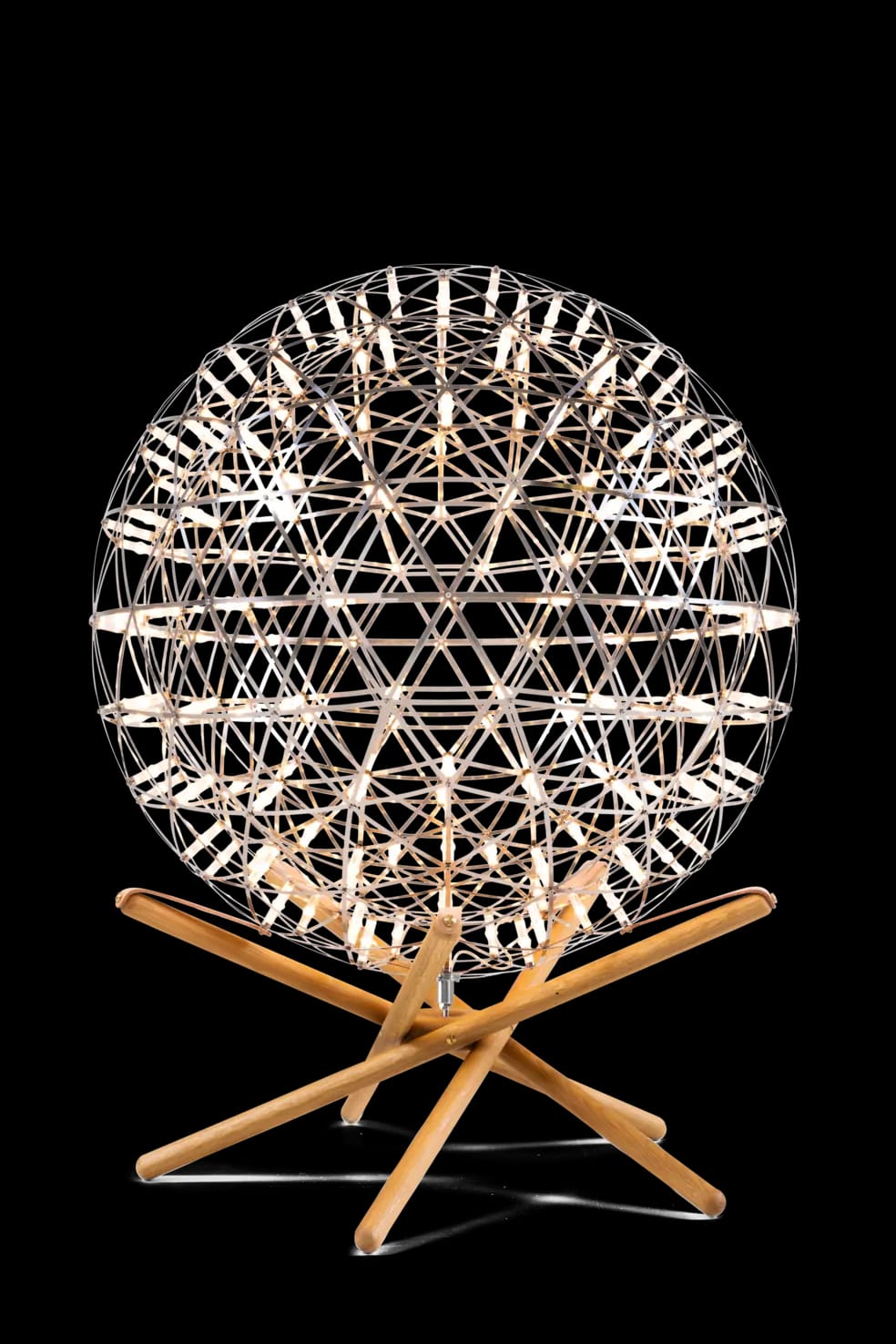 Raimond II Tensegrity floor lamp R61 front view